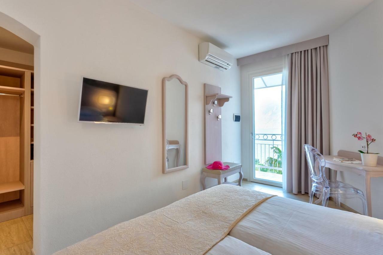 Hotel Riviera Panoramic Green Resort Limone sul Garda Exterior photo